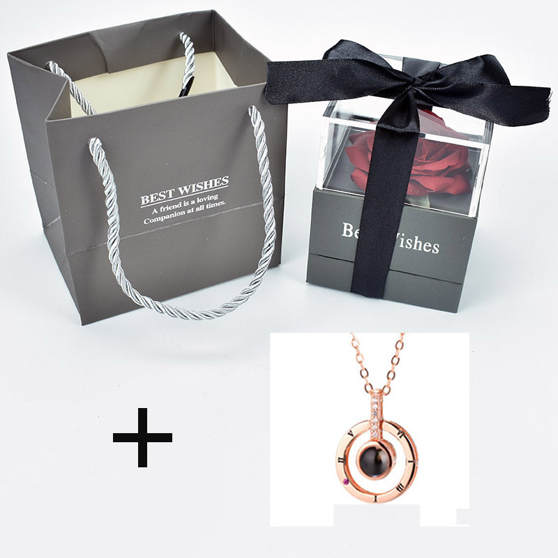 Eternal rose with necklace