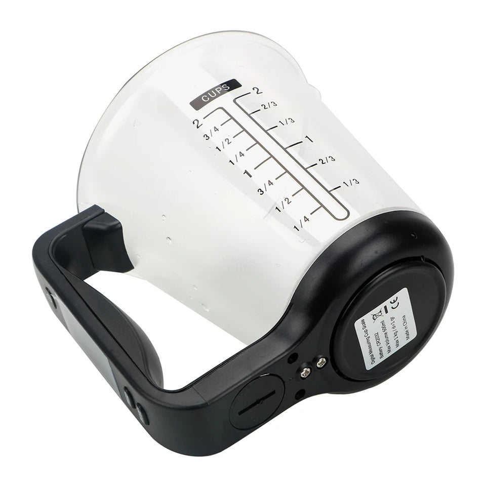 Digital measuring cup